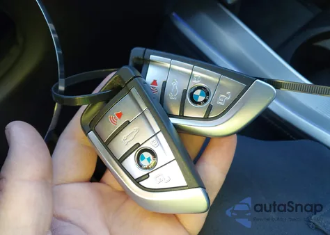 2022 BMW X5 xDrive40I z USA, uszkodzony, nr VIN 5UXCR6C04N9N08961